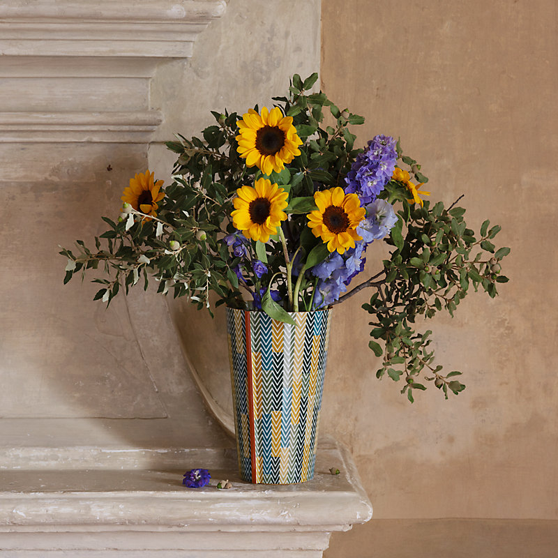 Perimetre Chevron Vibre high vase, large model - Green | Hermès USA